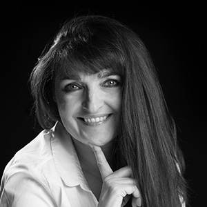 iconic live show and entertainment dragone